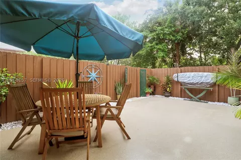 Exterior - 5606 SE Riverboat Dr, Stuart, FL 34997 photo 5 of 6