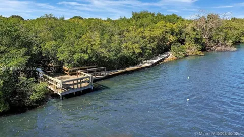 View/Area - 5606 SE Riverboat Dr, Stuart, FL 34997 photo 1 of 7
