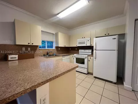 Kitchen - 8564 SW 214th Way, Cutler Bay, FL 33189 photo 2 of 2
