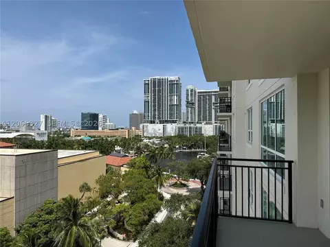 610 W Las Olas Blvd #913N, Fort Lauderdale, FL 33312