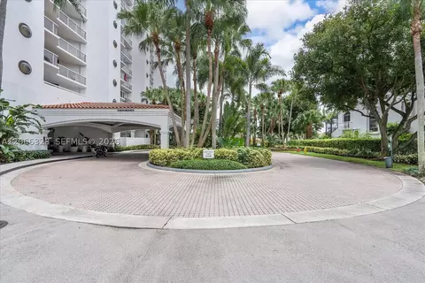 3610 Yacht Club Dr #1114, Aventura, FL 33180