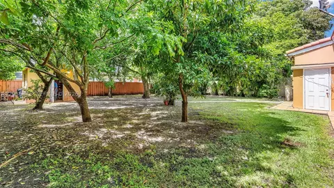 Exterior - 154 W 59th St, Hialeah, FL 33012 photo 1 of 10