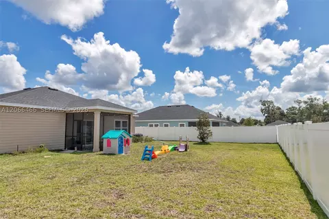 Exterior - 511 NW 5th Ave, Williston, FL 32696 photo 2 of 6