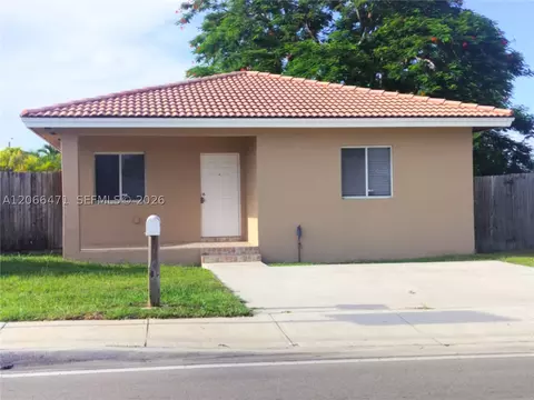 11705 SW 184 St, Miami, FL 33177