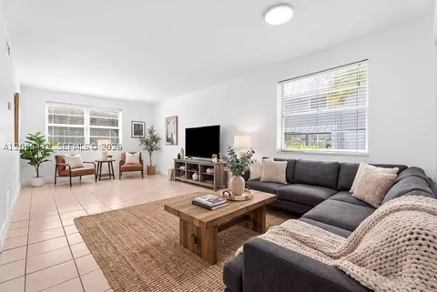 17255 SW 95th Ave #D153, Palmetto Bay, FL 33157