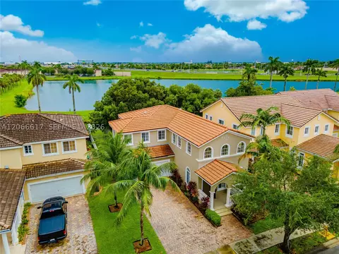 27621 SW 139th Pl, Homestead, FL 33032