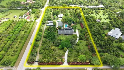 15720 SW 258th St, Homestead, FL 33031