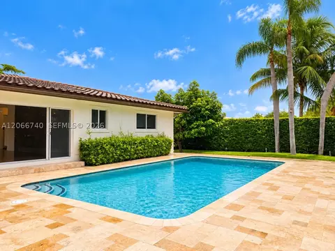 3460 Buchanan St, Hollywood, FL 33021