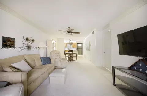 750 SE 6th Ave #322, Deerfield Beach, FL 33441