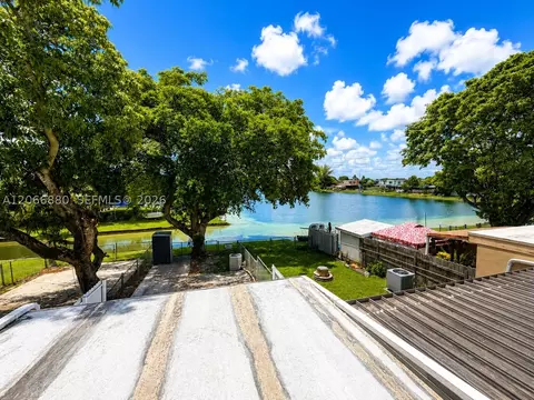 View/Area - 1720 W 75th St, Hialeah, FL 33014 photo 2 of 2