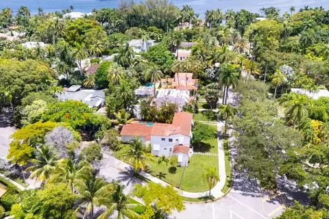 621 NE 57th St, Miami, FL 33137