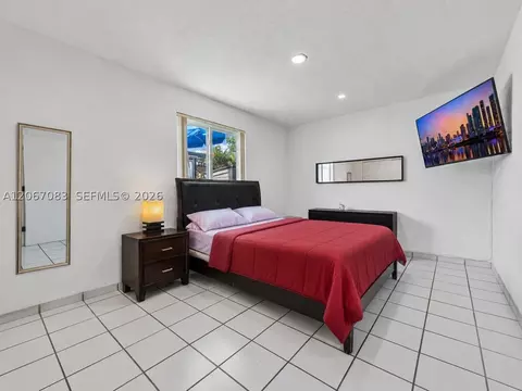 Bedroom - 3930 W 2nd Ave, Hialeah, FL 33012 photo 1 of 5