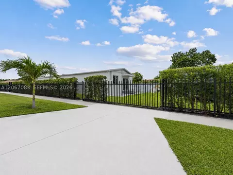 Other - 3930 W 2nd Ave, Hialeah, FL 33012 photo 2 of 10