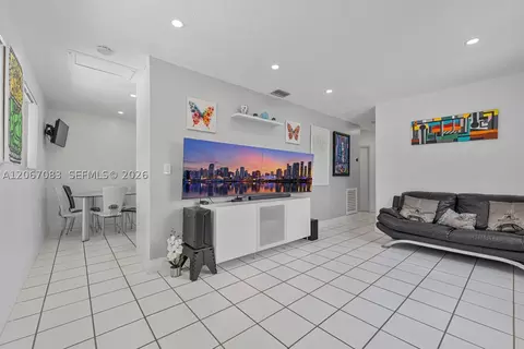 Other - 3930 W 2nd Ave, Hialeah, FL 33012 photo 6 of 10