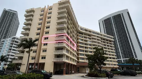 1825 S Ocean Dr #509, Hallandale Beach, FL 33009