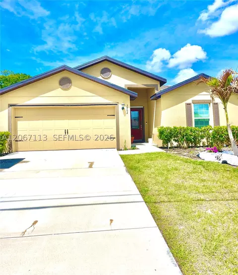 3902 SW Brunswick St, Saint Lucie West, FL 34953