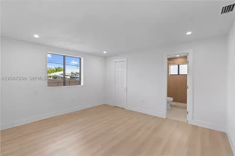Bedroom - 31 W 64th St, Hialeah, FL 33012 photo 5 of 6
