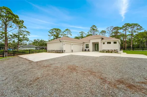 8025 SE Babcock St, Grant Valkaria, FL 32909