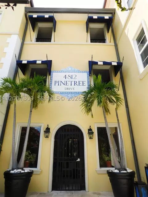 4812 Pine Tree Dr #206, Miami Beach, FL 33140
