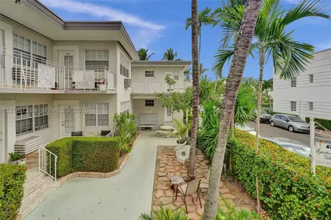 717 Espanola Way #205, Miami Beach, FL 33139
