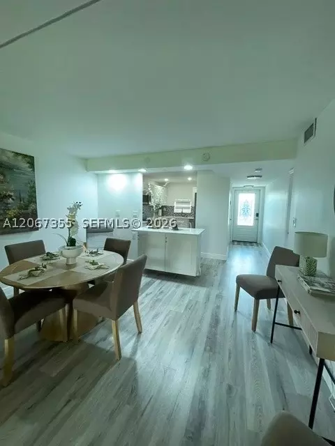 Undisclosed, Pembroke Pines, FL 33025