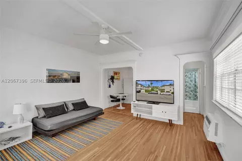 717 Espanola Way #204, Miami Beach, FL 33139