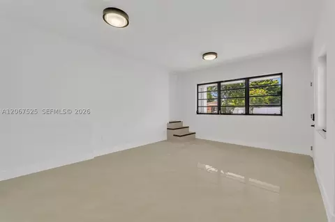 Living - 611 SE 4th St, Hialeah, FL 33010 photo 10 of 10