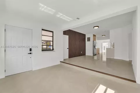 Living - 611 SE 4th St, Hialeah, FL 33010 photo 2 of 10