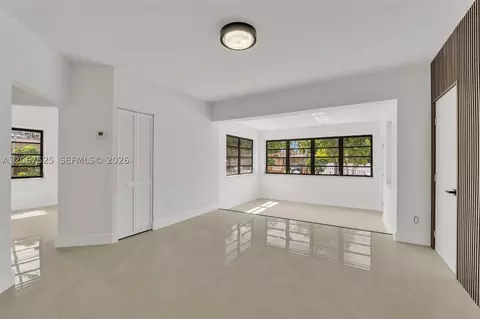 Living - 611 SE 4th St, Hialeah, FL 33010 photo 6 of 10