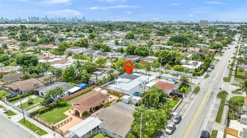 View/Area - 611 SE 4th St, Hialeah, FL 33010 photo 3 of 4