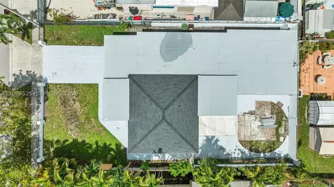 View/Area - 611 SE 4th St, Hialeah, FL 33010 photo 4 of 4