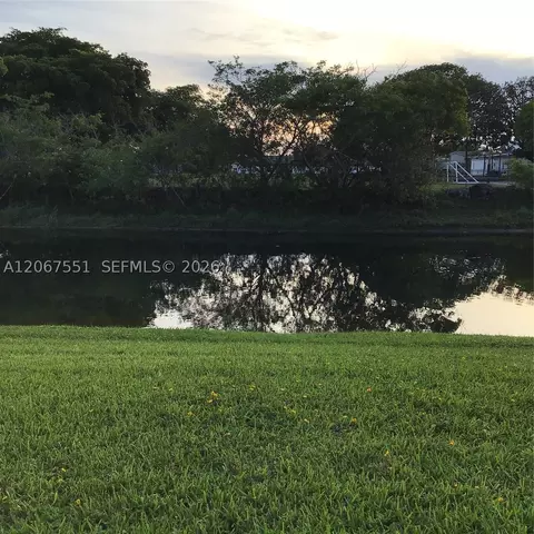 6870 Royal Palm Blvd #111M, Margate, FL 33063