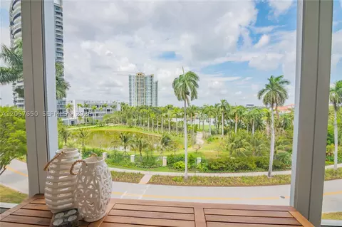 200 Diplomat Pkwy #519, Hallandale Beach, FL 33009