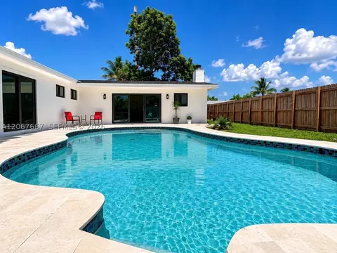 3431 NE 8th Ave, Oakland Park, FL 33334
