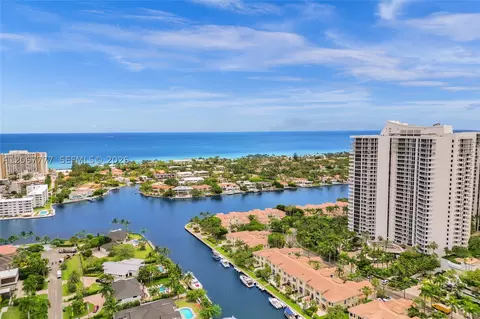 21200 Point Pl #403, Aventura, FL 33180