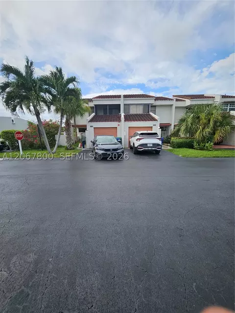 6593 Racquet Club Dr #139, Lauderhill, FL 33319