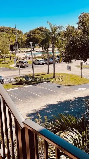 950 SW 138th Ave #314B, Pembroke Pines, FL 33027