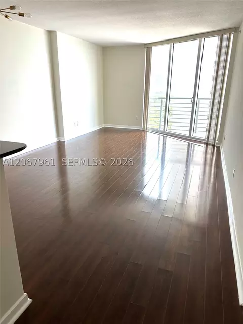 335 S Biscayne Blvd #1802, Miami, FL 33131