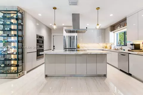 Kitchen - Undisclosed, Pinecrest, FL 33156 photo 5 of 9