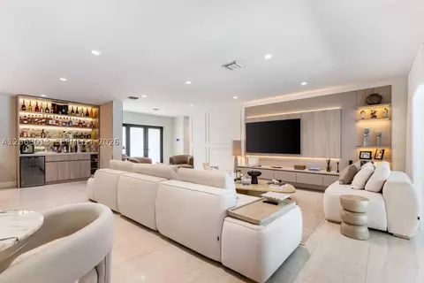 Other - Undisclosed, Pinecrest, FL 33156 photo 2 of 11