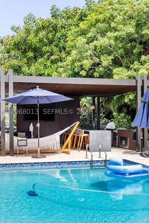 Exterior - Undisclosed, Pinecrest, FL 33156 photo 8 of 9