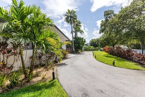 Exterior - Undisclosed, Pinecrest, FL 33156 photo 6 of 9