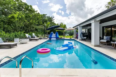 Exterior - Undisclosed, Pinecrest, FL 33156 photo 7 of 9