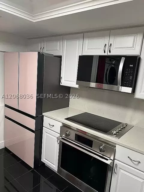 11183 NW 7th St #204-20, Miami, FL 33172