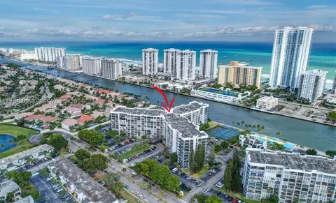 1000 Parkview Dr #825, Hallandale Beach, FL 33009
