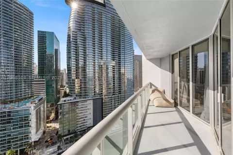 465 Brickell Ave #2504, Miami, FL 33131