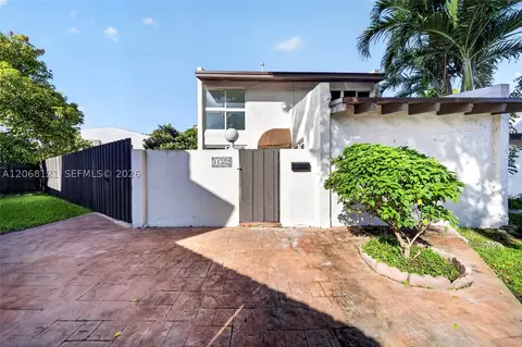 11352 SW 69th Ter, Miami, FL 33173