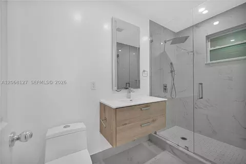 Bath - 451 E 37st, Hialeah, FL 33013 photo 1 of 3