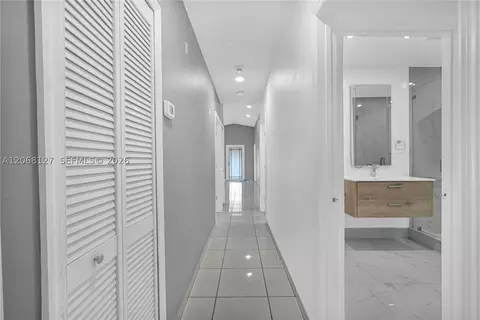 Entry Way - 451 E 37st, Hialeah, FL 33013 photo 1 of 1