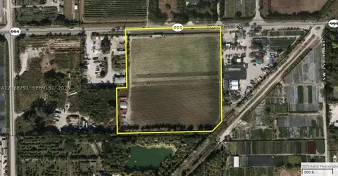 16305 SW 200th St, Miami, FL 33187